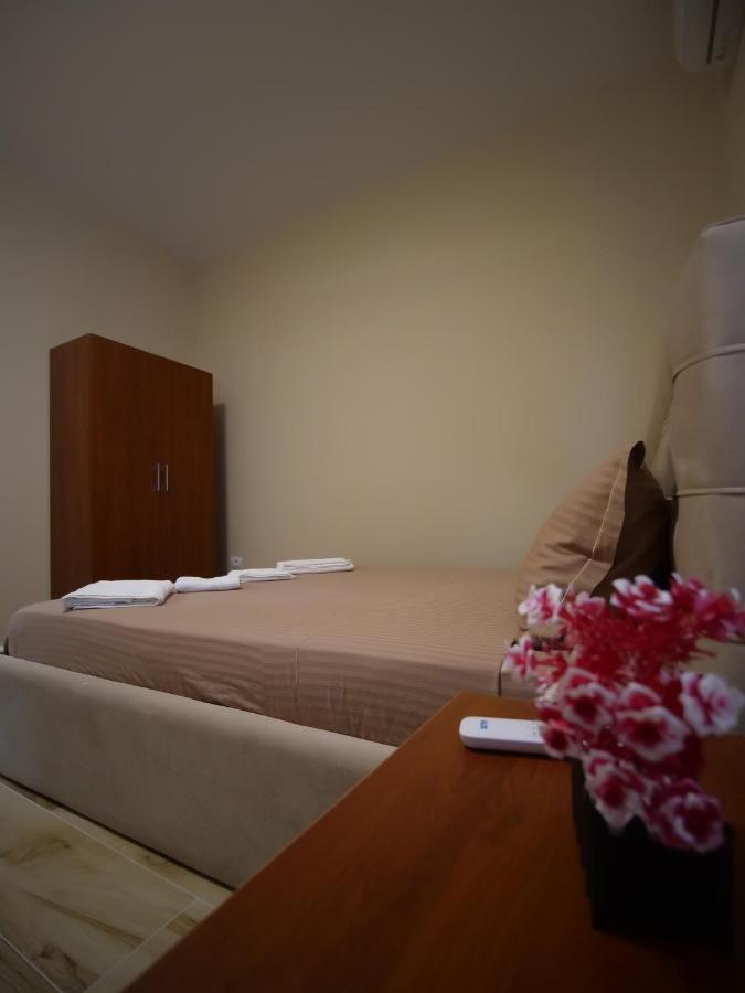 Hanna & Solei Hotel Berat Luaran gambar