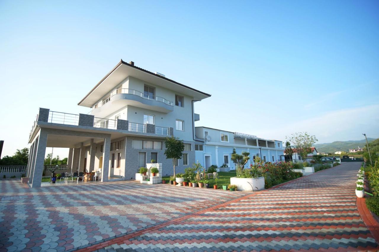 Hanna & Solei Hotel Berat Luaran gambar